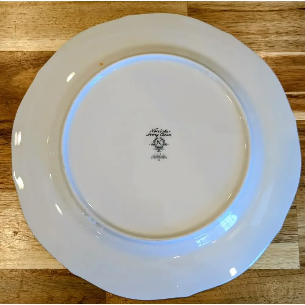 Noritake Southern Lace 7301 Dinner Plate 10.5" Ivory China White Floral Trim - Picture 3 of 3